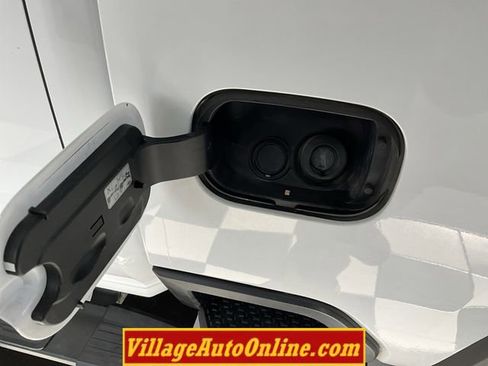 Used 2020 Chevrolet Silverado 2500 LT w/ Fleet Comfort Package image 31