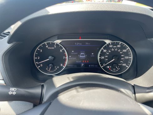 Used 2025 Nissan Altima 2.5 SV image 21