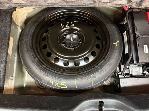 Used 2018 Dodge Charger SXT w/ Blacktop Package image 39