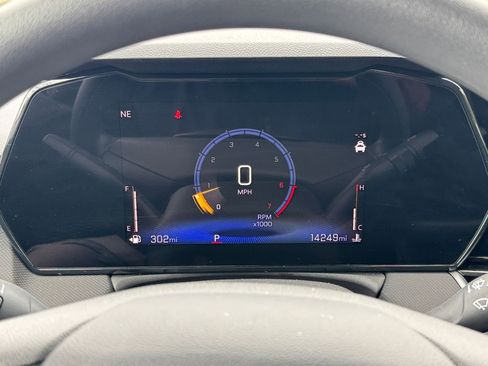 Used 2025 Chevrolet TrailBlazer LT image 35