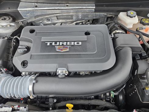 Used 2024 Cadillac XT4 Premium Luxury image 48