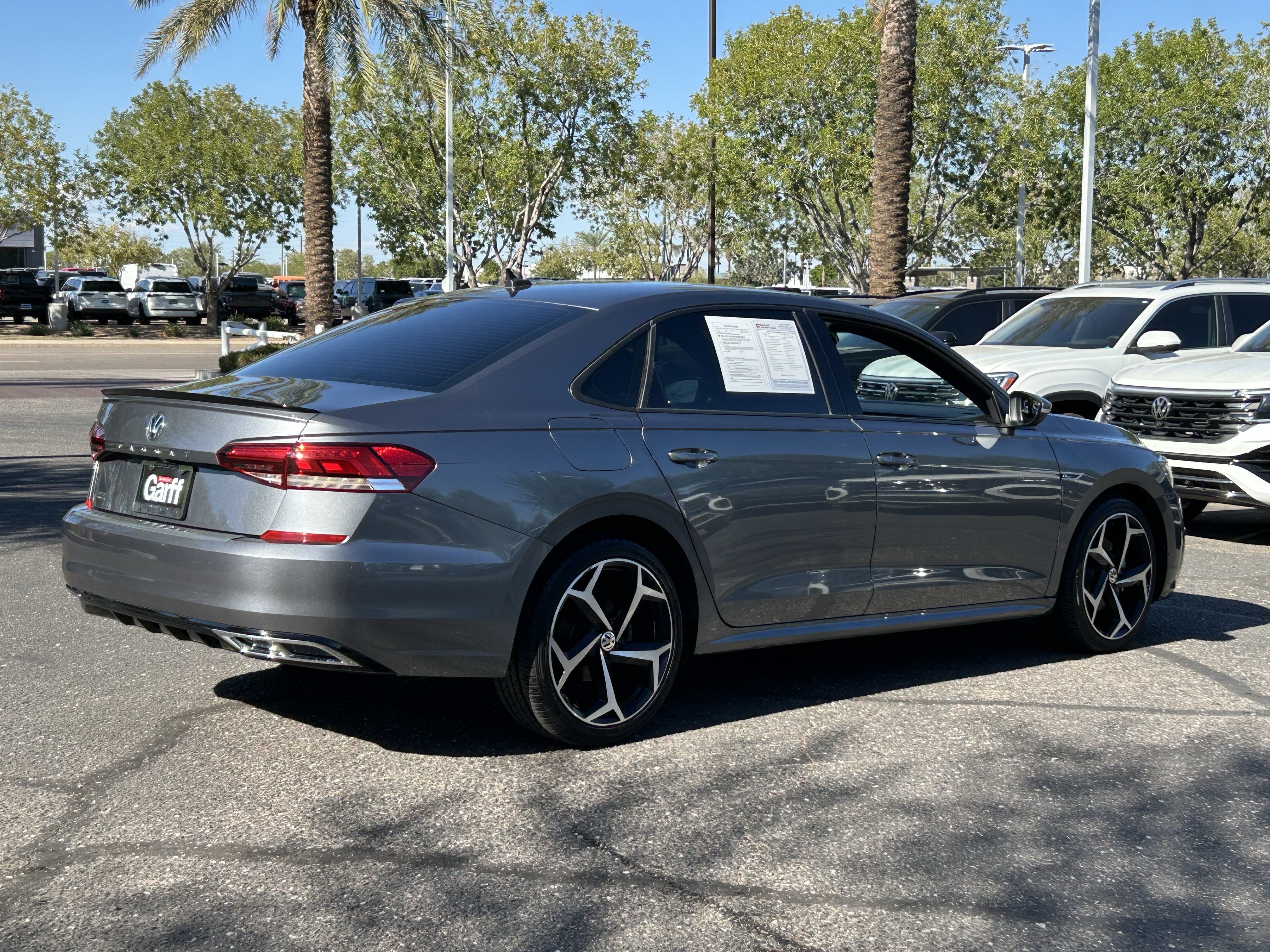 Used 2021 Volkswagen Passat 2.0T R-Line FWD image 4