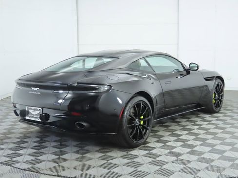 Used 2019 Aston Martin DB11 AMR image 5