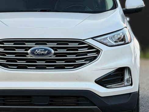 Used 2019 Ford Edge SEL w/ Equipment Group 201A AWD/4WD image 12