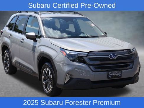Certified 2025 Subaru Forester Premium AWD/4WD image 1