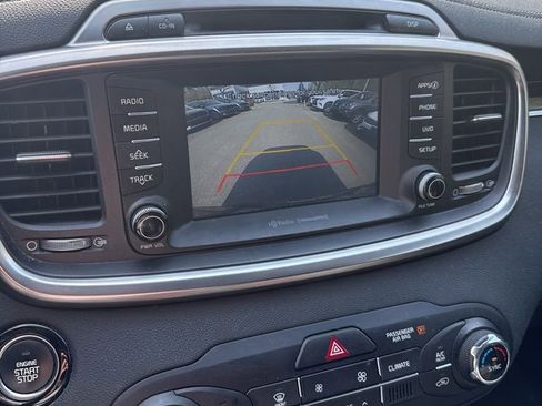 Used 2017 Kia Sorento EX w/ EX V6 Premium Package image 7