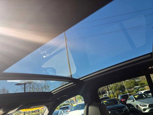 Used 2025 BMW X5 xDrive50e image 22