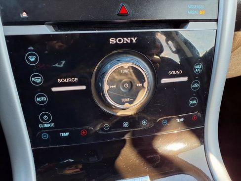 Used 2014 Ford Edge Limited image 7