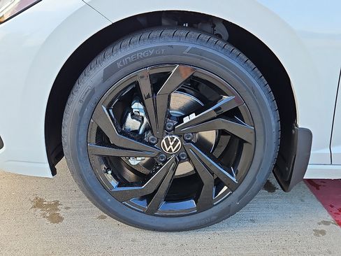 New 2026 Volkswagen Jetta SE image 5