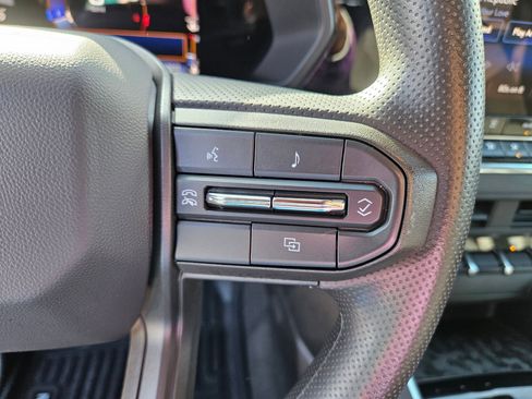 Used 2023 Chevrolet Colorado Trail Boss w/ Advanced Trailering Package image 18