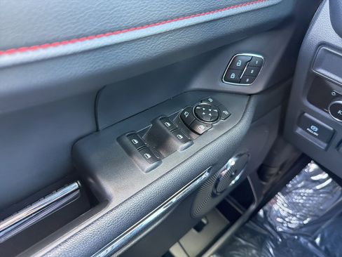 Used 2024 Ford Expedition Max Limited image 13