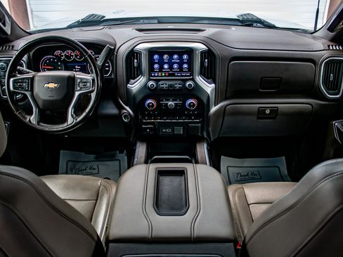 Used 2020 Chevrolet Silverado 3500 LTZ w/ LTZ Plus Package AWD/4WD image 23