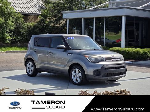 Used 2017 Kia Soul w/ Convenience Package FWD image 1
