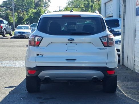 Used 2017 Ford Escape Titanium FWD image 4
