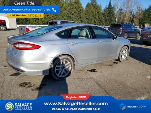 Used 2016 Ford Fusion SE image 4