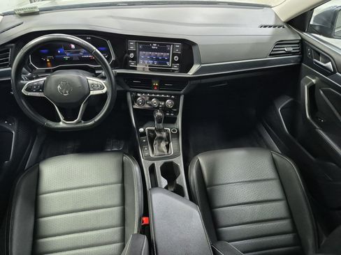 Used 2024 Volkswagen Jetta SE FWD image 30