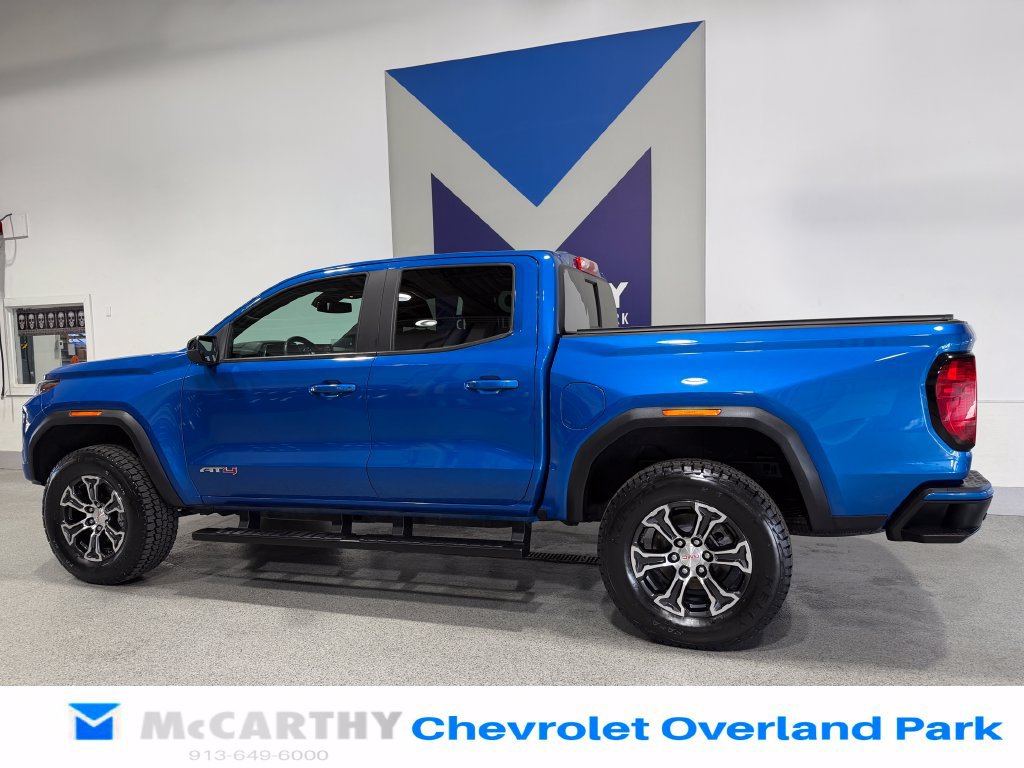 Used 2023 GMC Canyon AT4 w/ AT4 Premium Package AWD/4WD image 9