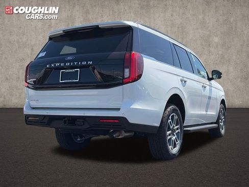 New 2026 Ford Expedition Active AWD/4WD image 12