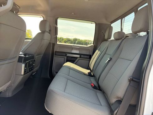 Used 2020 Ford F250 XLT w/ XLT Premium Package AWD/4WD image 32