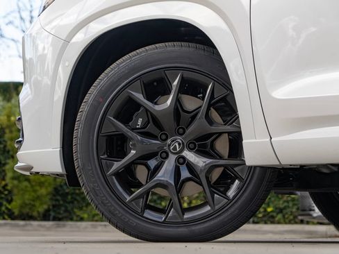 New 2026 Lexus TX 500h AWD image 9