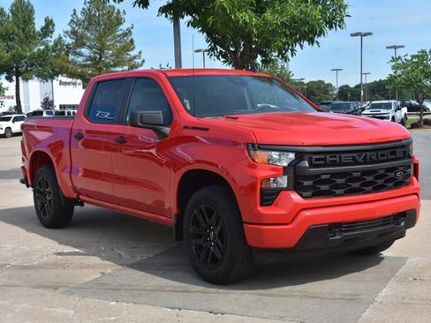 New 2026 Chevrolet Silverado 1500 Custom w/ LPO, Dark Essentials Package AWD/4WD image 3