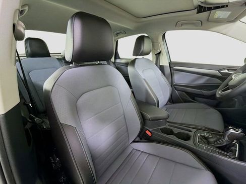 New 2026 Volkswagen Jetta SE FWD image 27