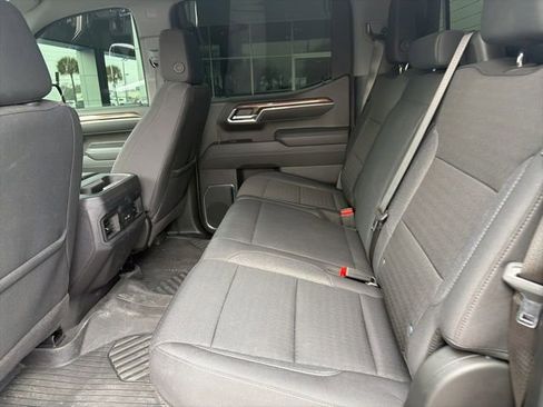 Used 2025 Chevrolet Silverado 1500 LT Trail Boss w/ Convenience Package II image 9