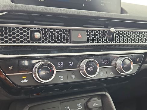 Used 2025 Honda Civic Sport Touring image 17