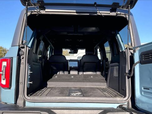 Used 2022 Ford Bronco Wildtrak image 36