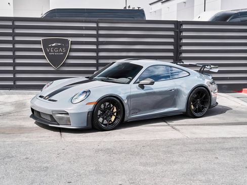 Used 2025 Porsche 911 GT3 RWD image 5
