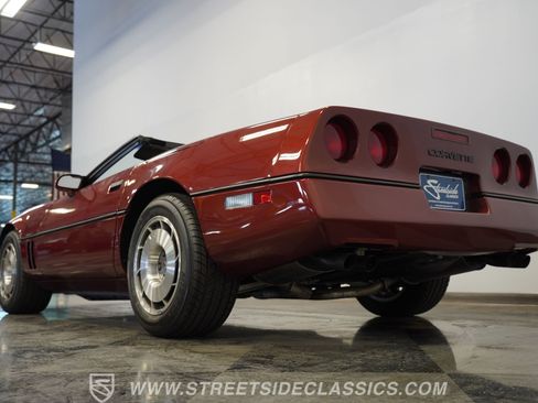 Used 1987 Chevrolet Corvette Convertible RWD image 32