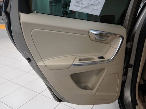 Used 2014 Volvo XC60 T6 image 22