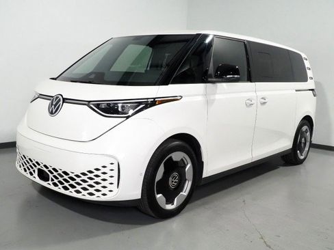 Used 2025 Volkswagen ID. Buzz Pro S image 9