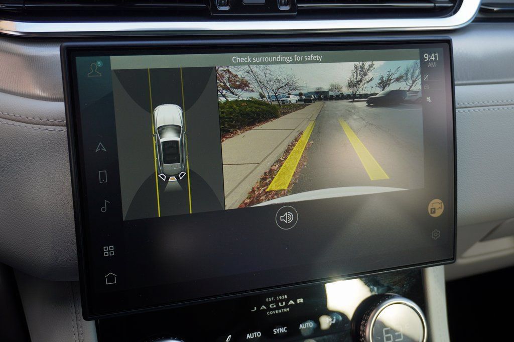 Used 2025 Jaguar F-PACE R-Dynamic S AWD/4WD image 22