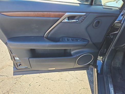 Used 2022 Lexus RX 350L FWD w/ Premium Package image 11
