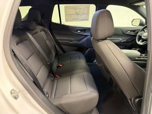 New 2026 Chevrolet Equinox LT w/ Safety and Technology Package FWD image 28