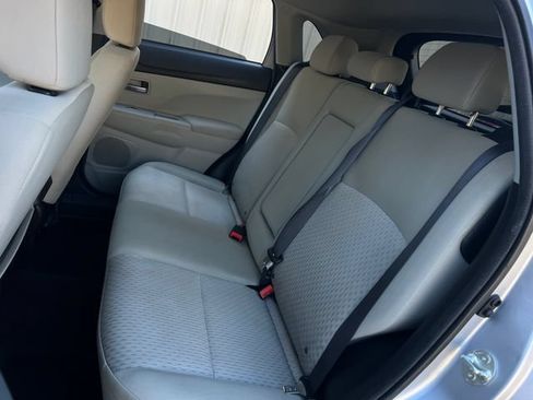 Used 2017 Mitsubishi Outlander Sport LE FWD image 19