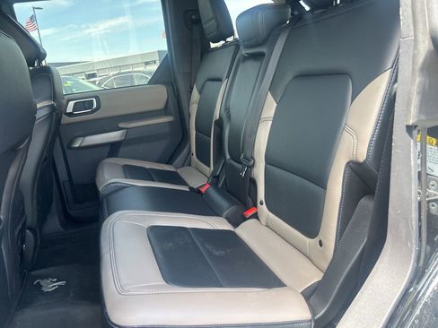 Used 2023 Ford Bronco Wildtrak AWD/4WD image 10