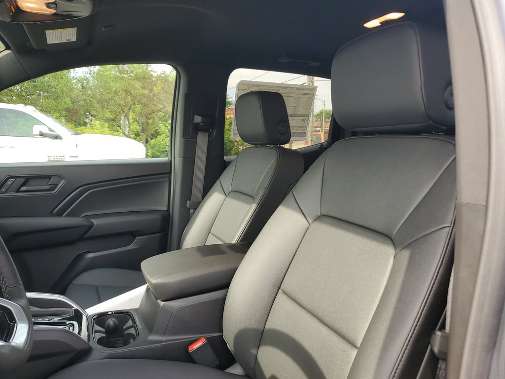 New 2026 Chevrolet Colorado Trail Boss w/ Midnight Edition AWD/4WD image 15