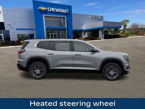 Used 2025 GMC Acadia Elevation image 10