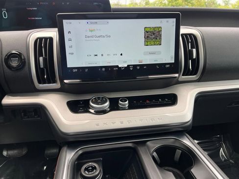 Certified 2025 Ford Expedition Max Active AWD/4WD image 31