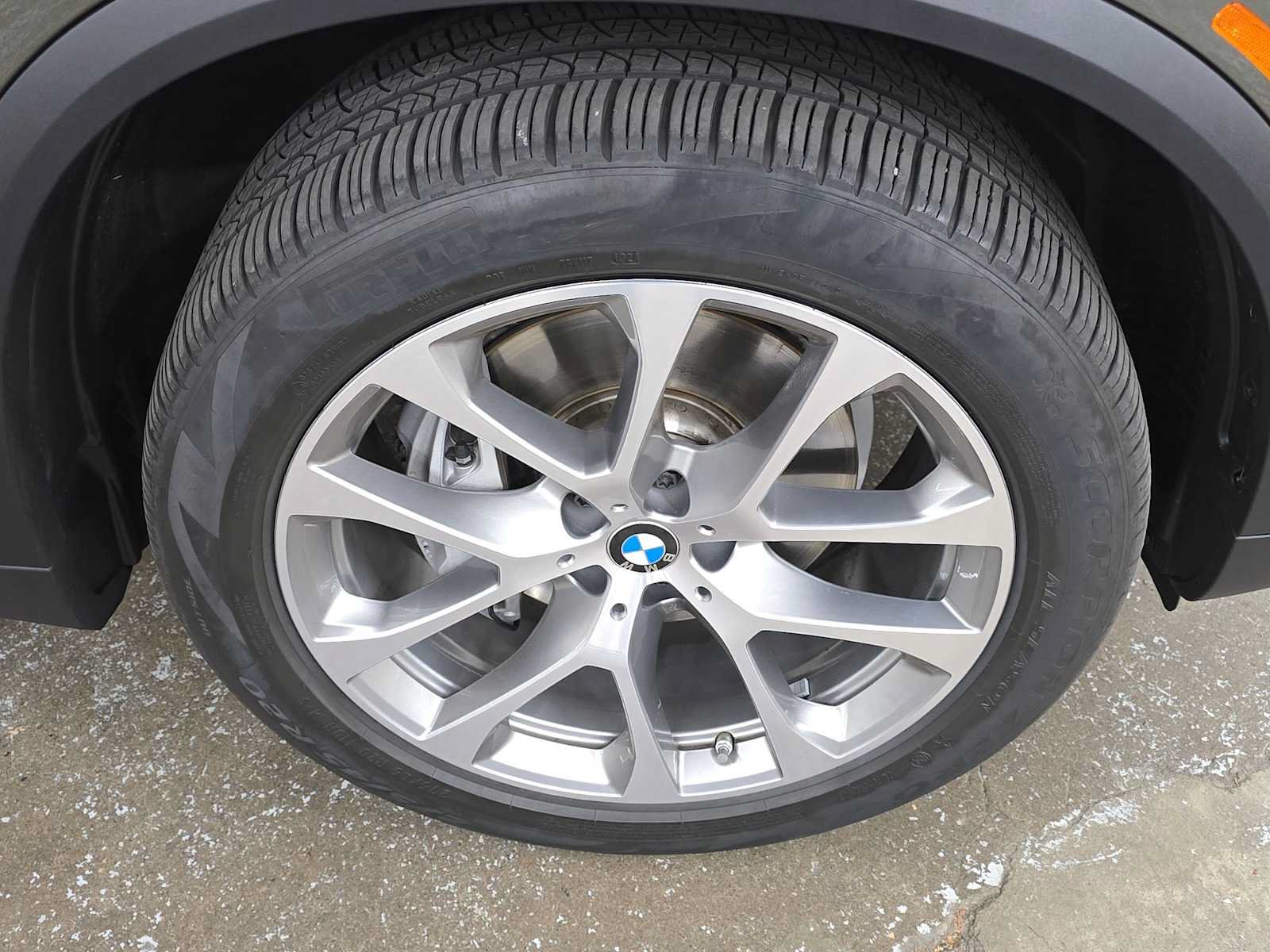 Used 2025 BMW X5 xDrive40i w/ Executive Package AWD/4WD image 9