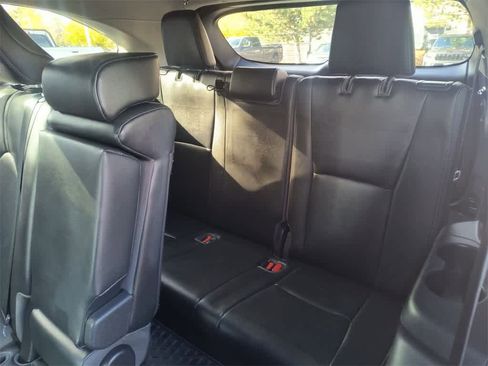 Used 2020 Toyota Highlander Limited image 24