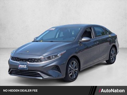 Used 2023 Kia Forte LXS FWD image 1