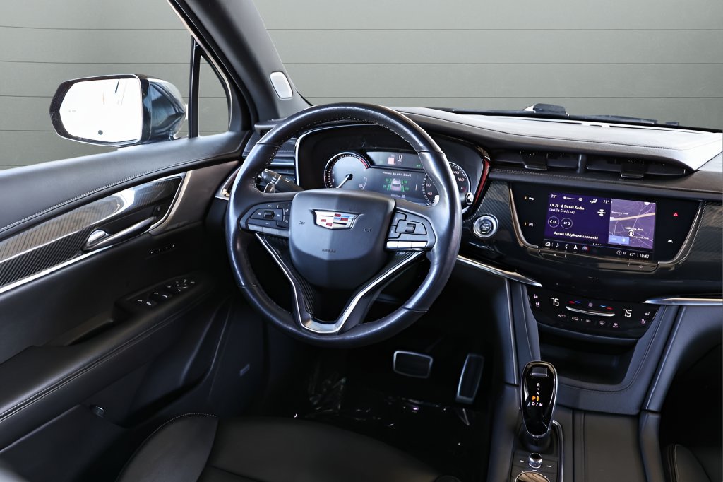 Used 2022 Cadillac XT6 Sport AWD/4WD image 29