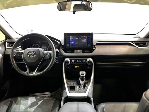 Used 2021 Toyota RAV4 XLE Premium AWD/4WD image 12