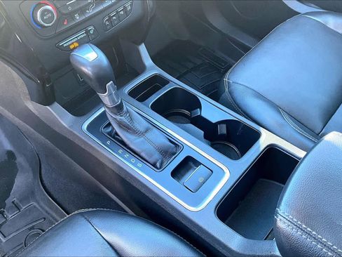 Certified 2017 Ford Escape Titanium w/ Equipment Group 301A image 17