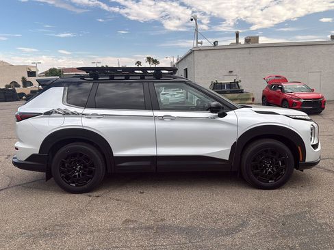New 2026 Mitsubishi Outlander AWD image 8