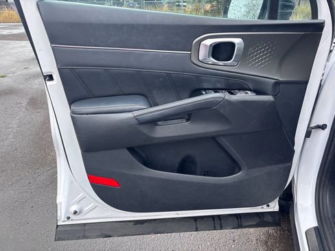 Used 2021 Kia Sorento SX image 25