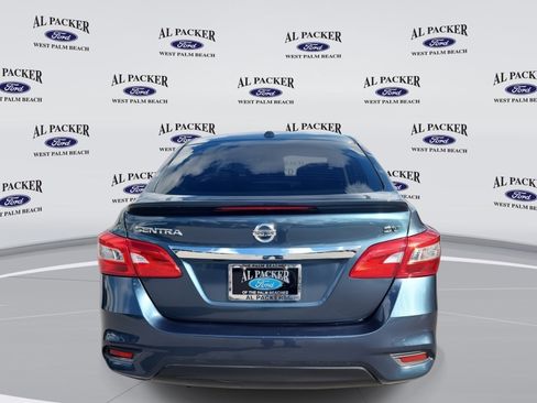Used 2016 Nissan Sentra SV image 4